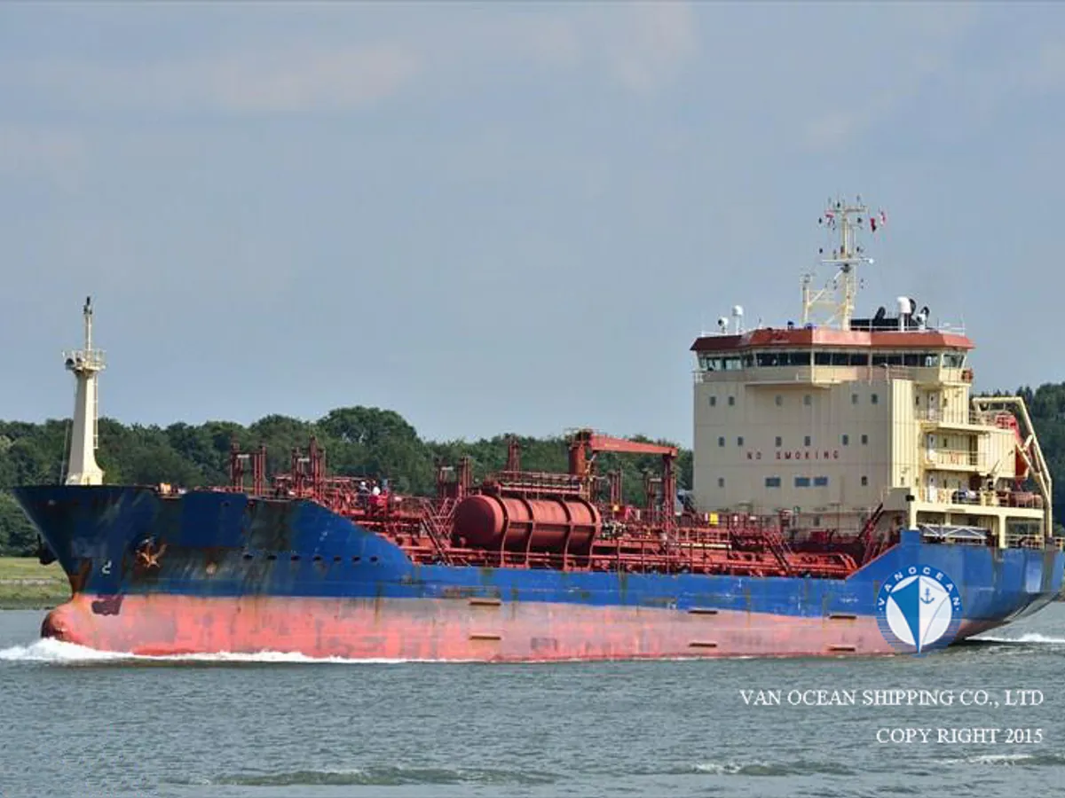 Navio-tanque de óleo/produtos químicos à venda