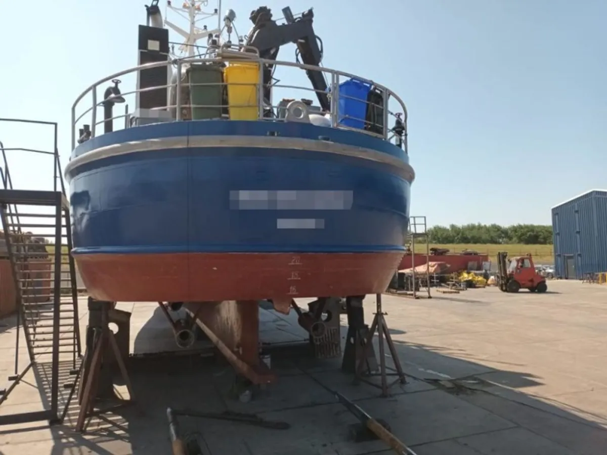 Navio de pesquisa à venda