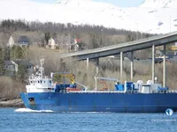 Navio frigorífico à venda