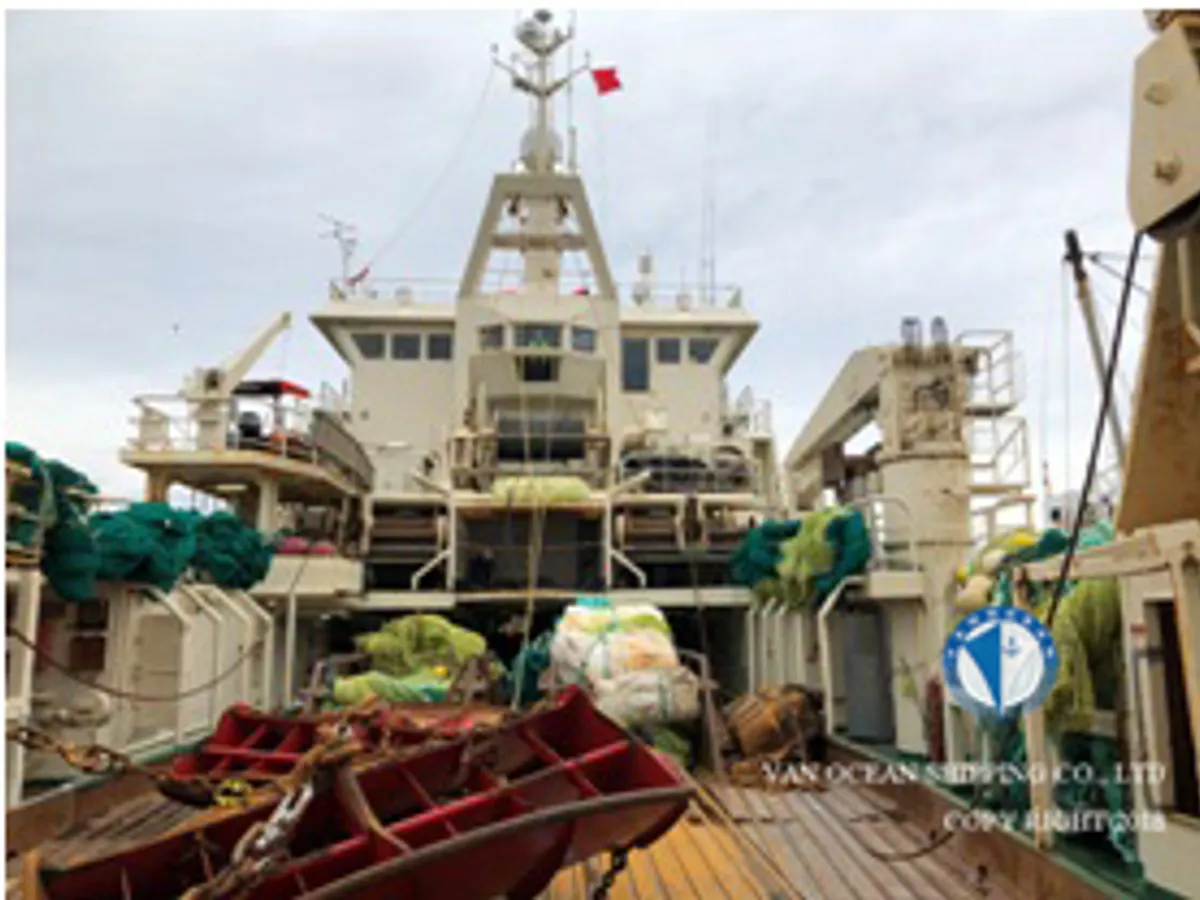 Navio de pesca de arrasto à venda