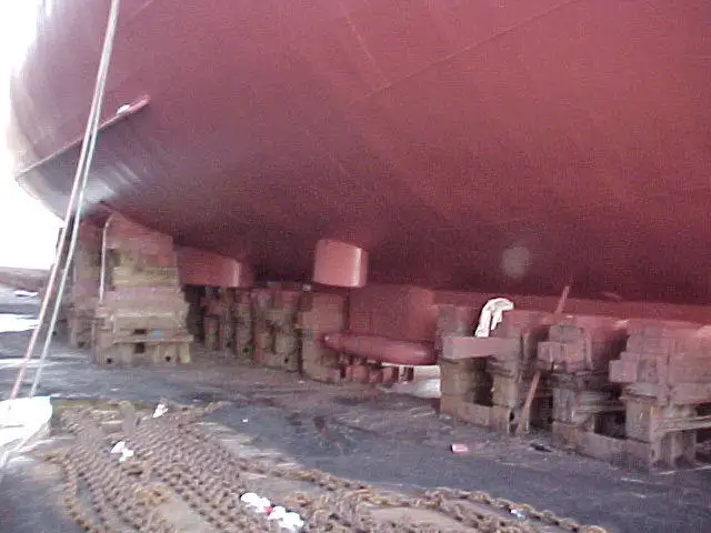 Navio de pesquisa à venda