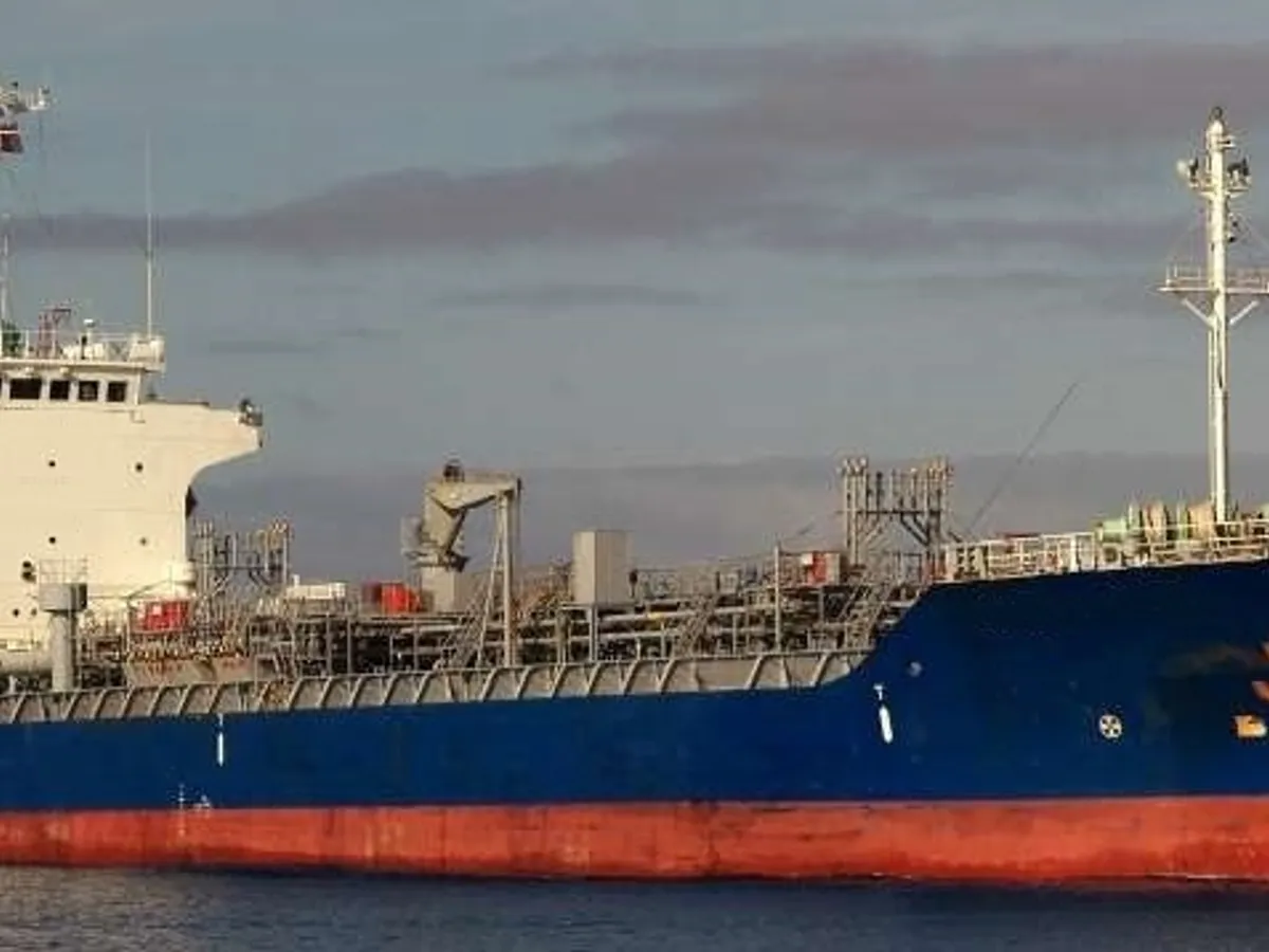 Navio-tanque de óleo/produtos químicos à venda