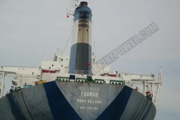 Navio-tanque de óleo/produtos químicos à venda