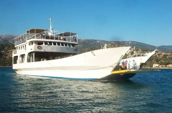 Navio RoPax à venda