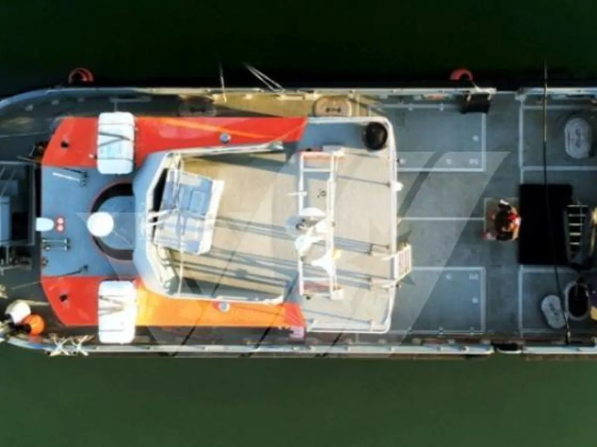 Navio de pesquisa à venda