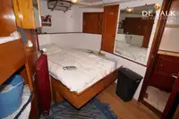 Navio de pesquisa à venda