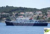 Navio de passageiros à venda