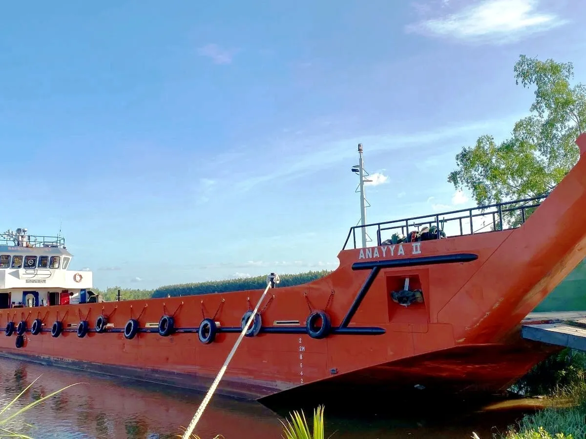 Balsa de desembarque, tanque à venda