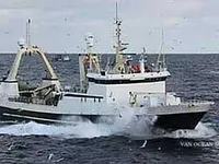Navio de pesca de arrasto à venda