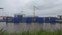 Doca flutuante à venda