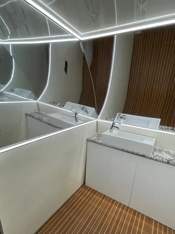 Catamarã à venda