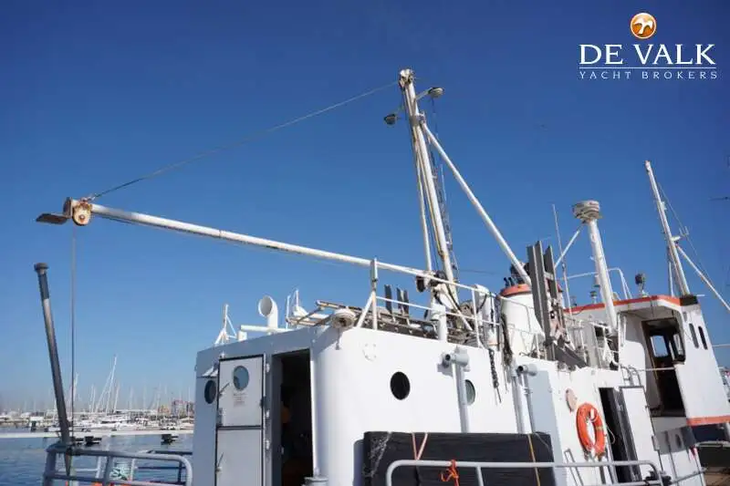 Navio de pesquisa à venda