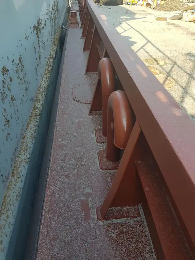 Barcaça à venda