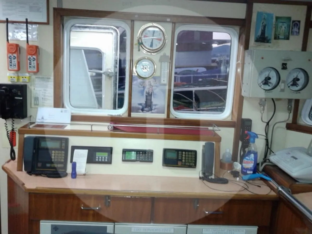 Navio de pesca à venda