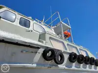Barco de tripulação à venda