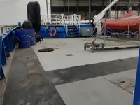 Barco de tripulação à venda