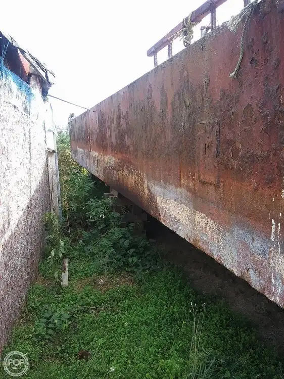 Barcaça à venda