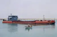 Barcaça à venda