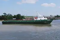 Barco de tripulação à venda