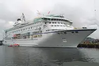 Navio de passageiros à venda