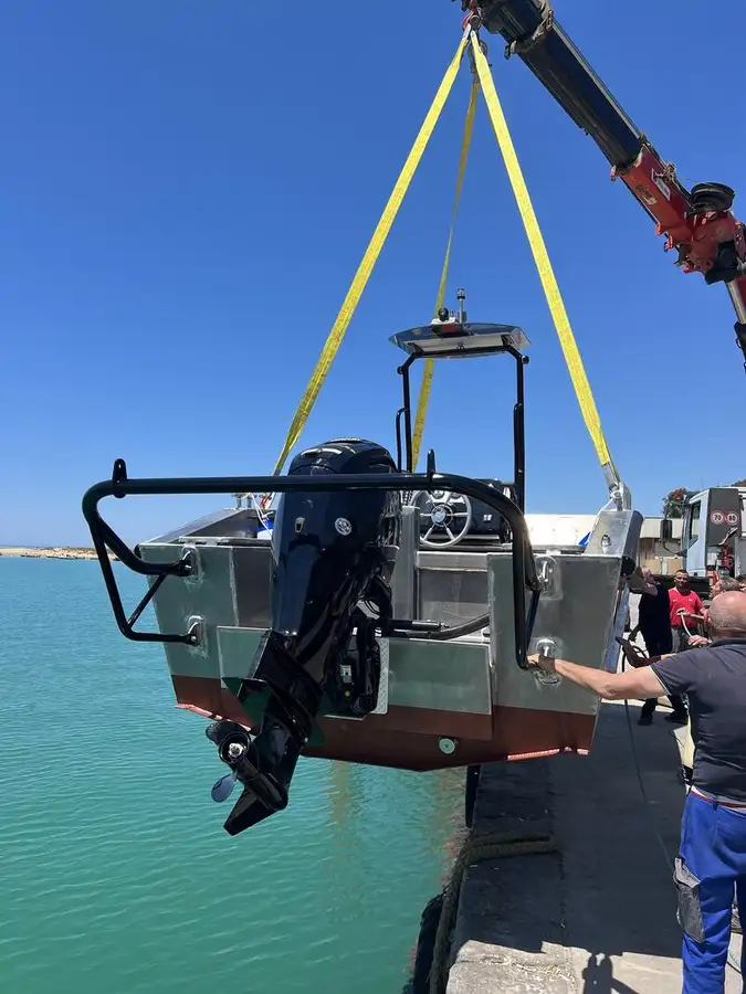 Balsa de desembarque, tanque à venda