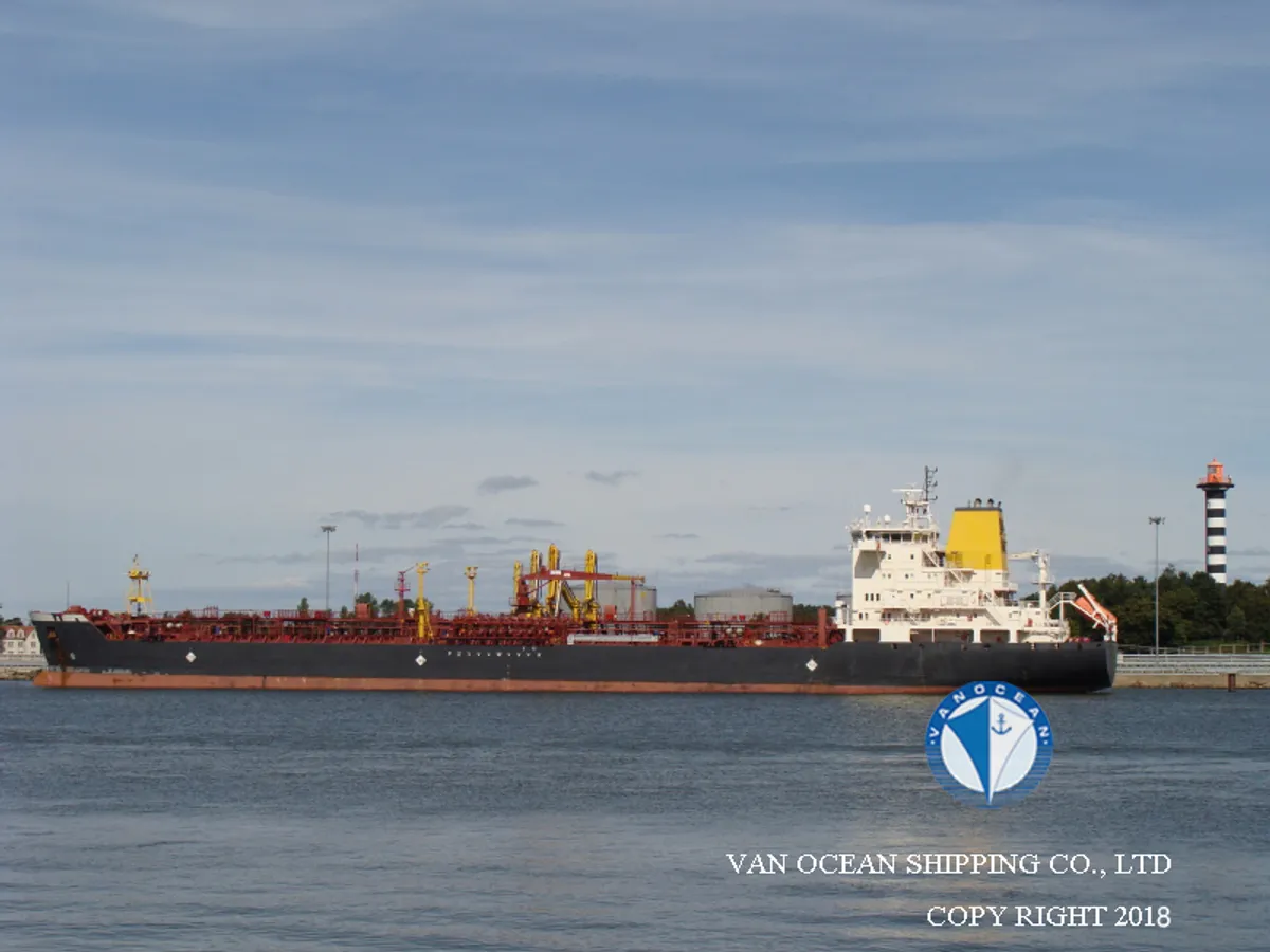 Navio-tanque de óleo/produtos químicos à venda