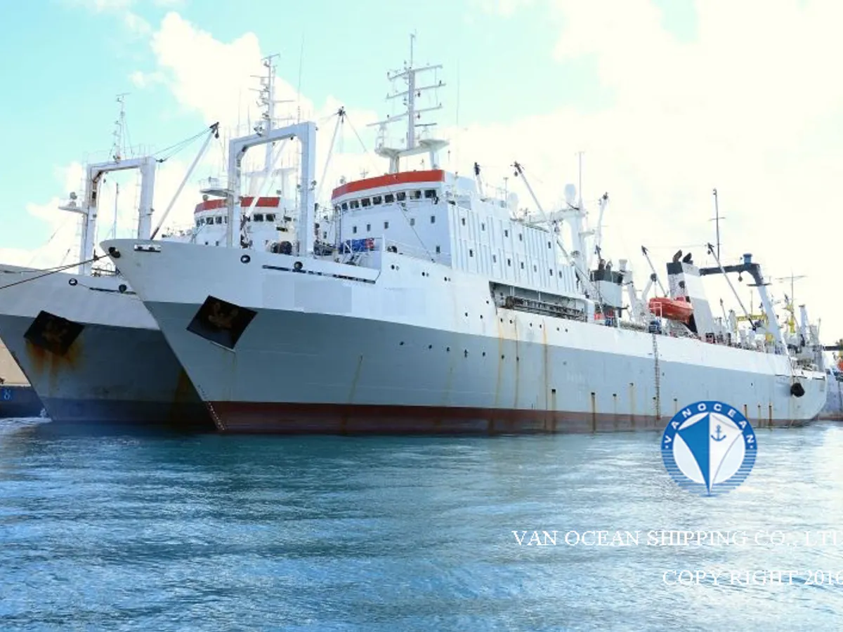 Navio de pesca de arrasto à venda