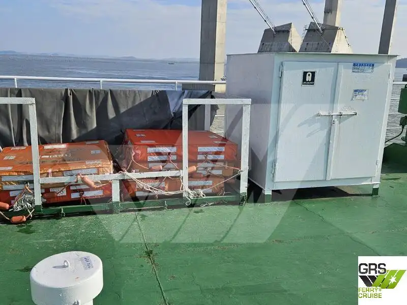 Balsa de desembarque, tanque à venda