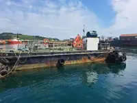 Barcaça à venda