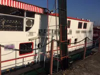 Navio porta-contêineres à venda