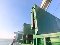 Navio graneleiro à venda