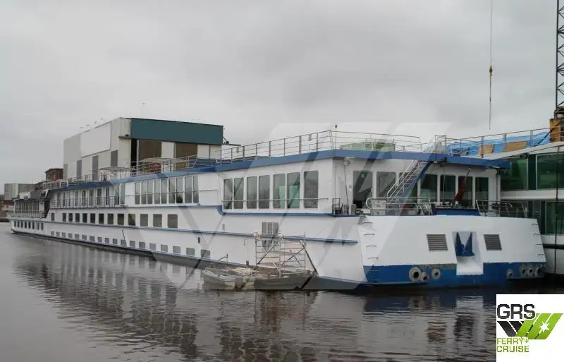 Navio de cruzeiro à venda