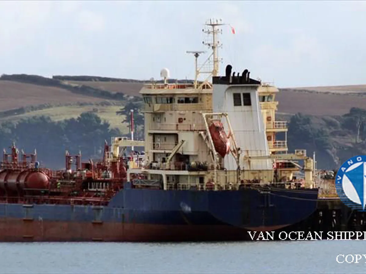 Navio-tanque de óleo/produtos químicos à venda
