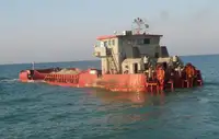 Barcaça à venda