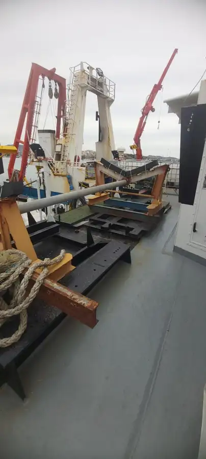 Navio de pesquisa à venda