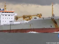 Navio frigorífico à venda