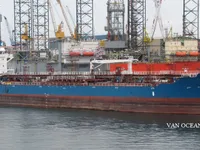 Navio-tanque de óleo/produtos químicos à venda