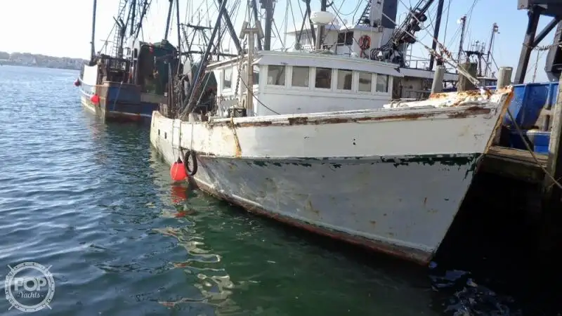 Navio de pesca de arrasto à venda