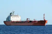 Oil/Chemical tanker à venda