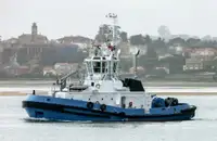 Rebocador à venda