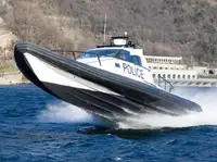 Bote inflável rígido à venda