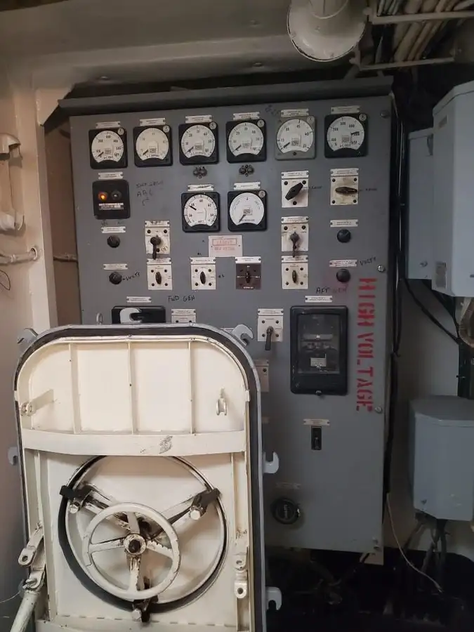Balsa de desembarque, tanque à venda