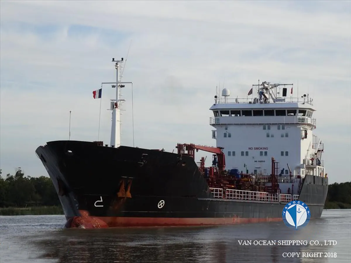 Navio-tanque de óleo/produtos químicos à venda