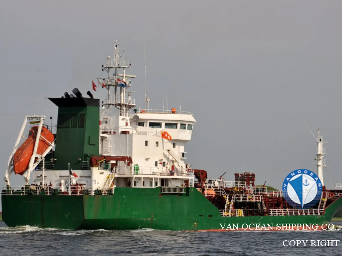 Navio-tanque de óleo/produtos químicos à venda