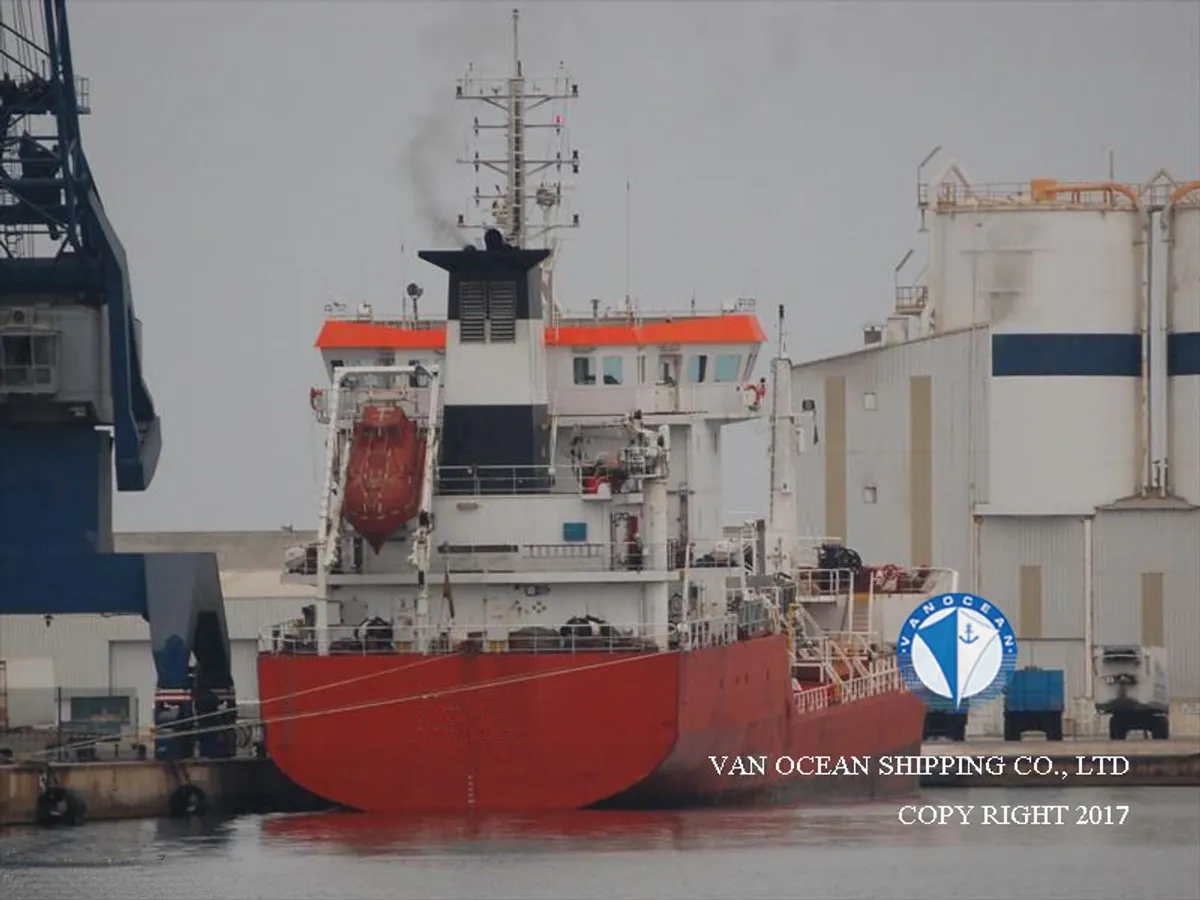 Navio-tanque de óleo/produtos químicos à venda