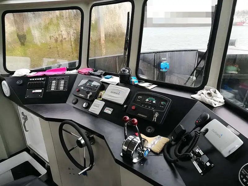 Barcos de trabalho à venda