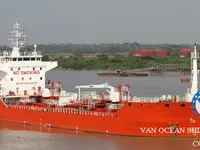 Navio-tanque de óleo/produtos químicos à venda
