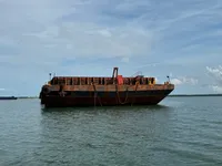 Barcaça à venda