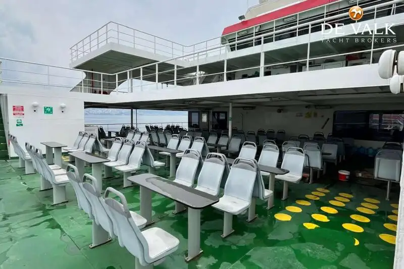 Navio de transporte de passageiros (Ferry) à venda
