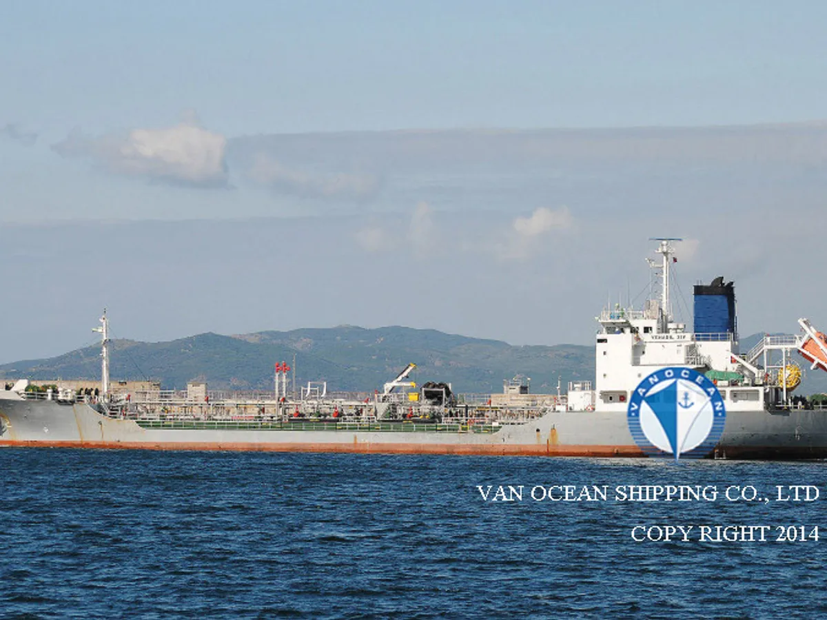 Navio-tanque de óleo/produtos químicos à venda